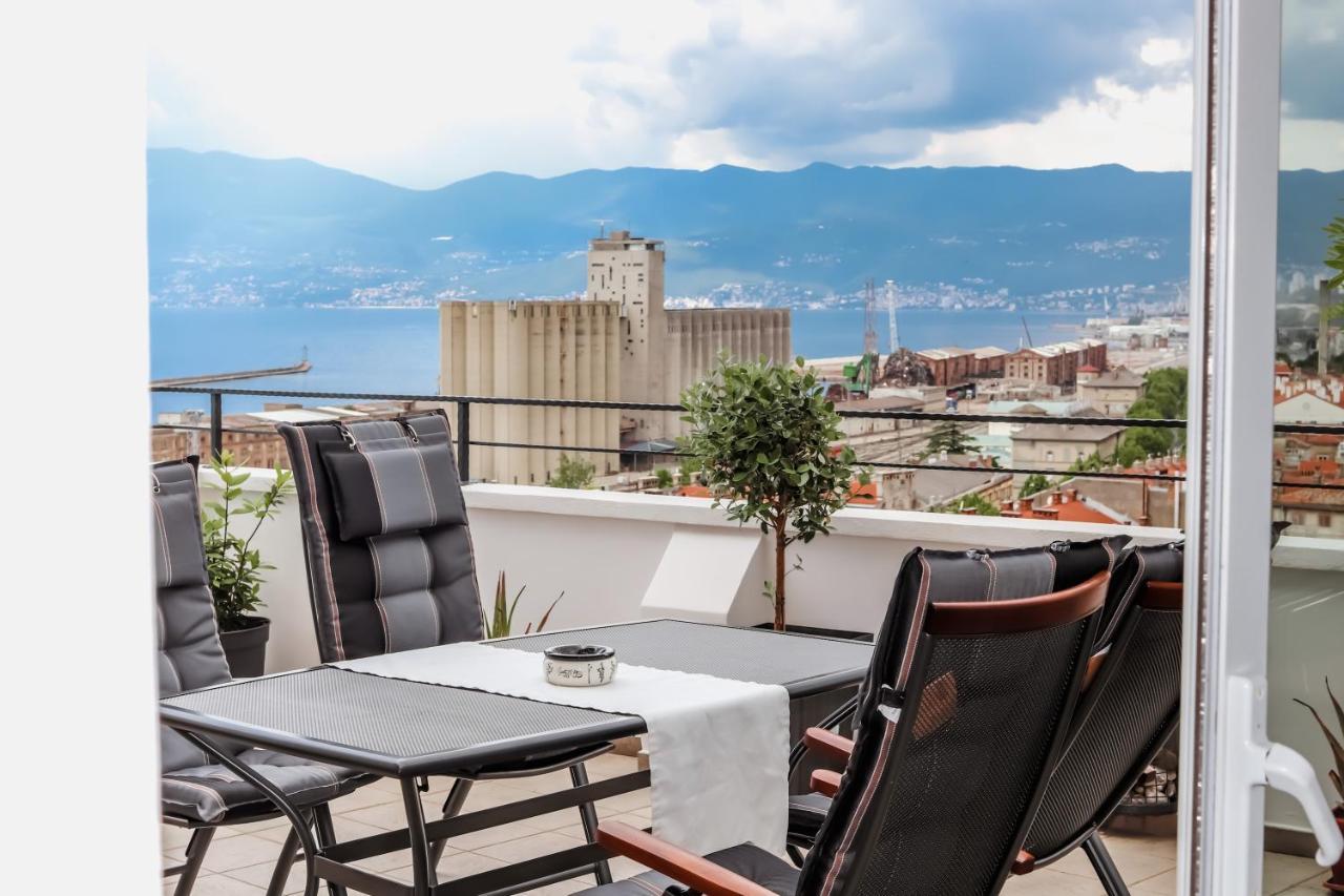 דירות 105M2 Penthouse Sea View Rijeka With Free Garage Parking מראה חיצוני תמונה